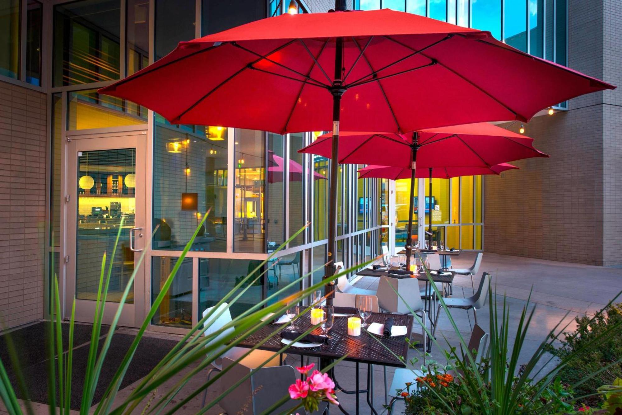 Springhill Suites By Marriott Denver Downtown Exteriör bild